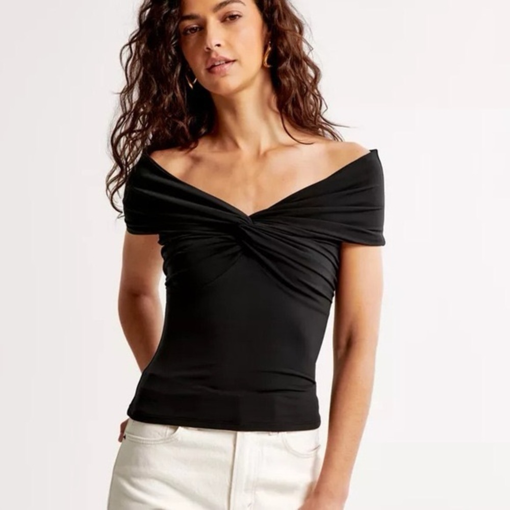 Abercrombie off shoulder twist front top